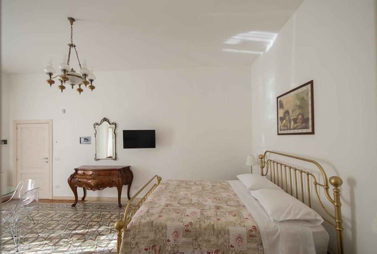 Ai Cappuccini Guest House Нойкаттаро Экстерьер фото
