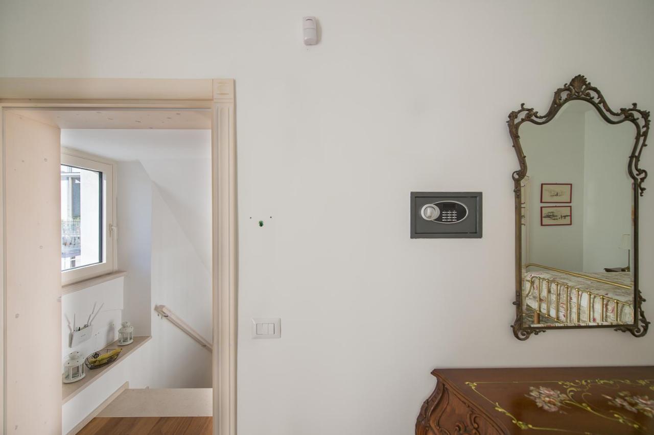 Ai Cappuccini Guest House Нойкаттаро Экстерьер фото